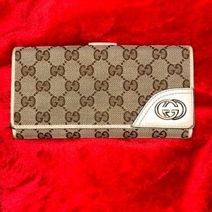 🤎Authentic Gucci Long Wallet